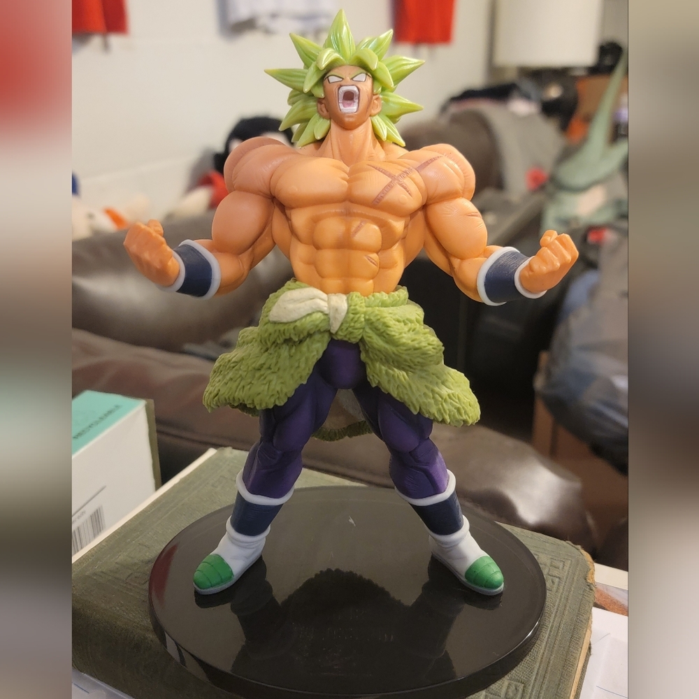 Banpresto Dragon Ball Super Broly Figure